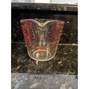 Vintage PYREX 1 Quart Measuring Cup